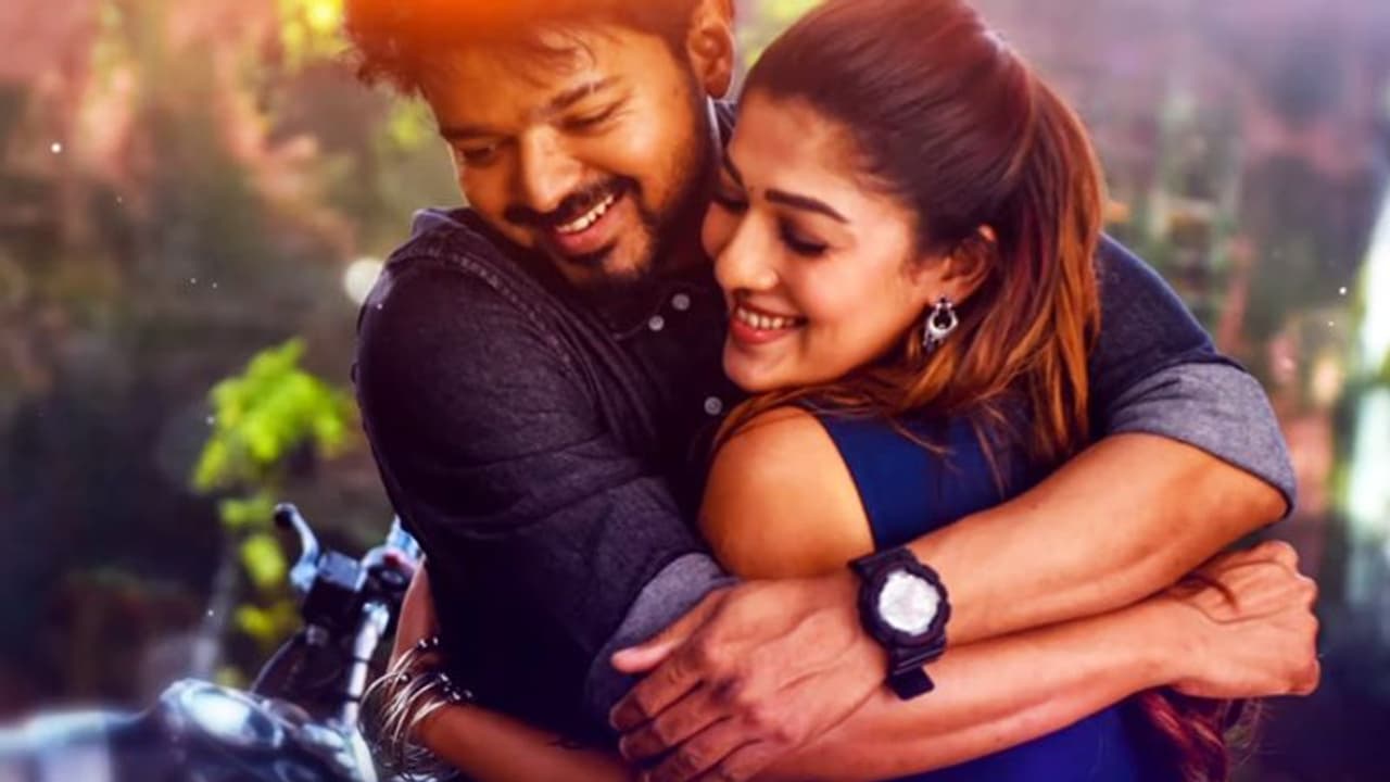 விமர்சனம் ‘பிகில்’... ஷேம்சைட் கோல் அடித்த அட்லி, விஜய்..!