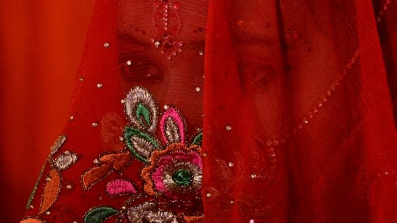 হস্টেলের ঘরে হিন্দু ছাত্রীর মৃতদেহ, ফের পাকিস্তানে জোর করে ধর্মান্তরের অভিযোগ হস্টেলের ঘরে হিন্দু ছাত্রীর মৃতদেহ, ফের পাকিস্তানে জোর করে ধর্মান্তরের অভিযোগ