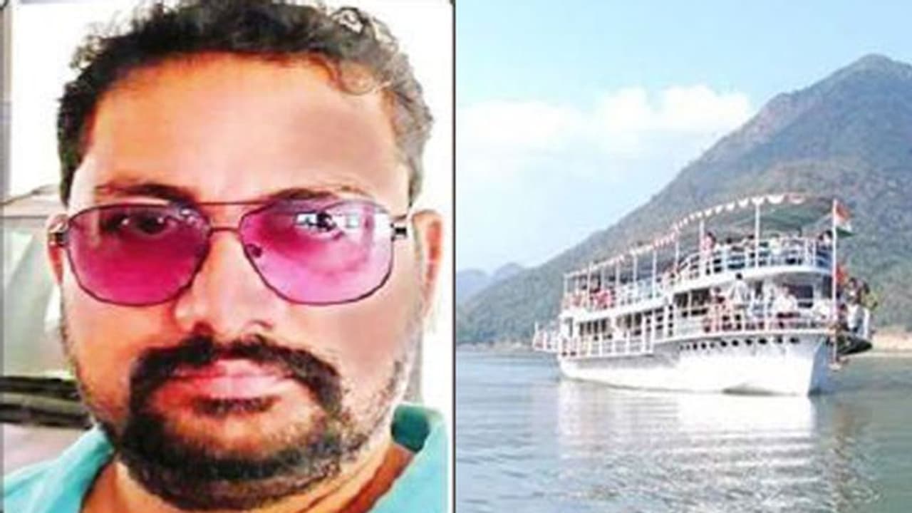 పడవ మునక: యజమానికి జనసేనతో లింక్స్?,అతనిపై మరిన్నికేసులు