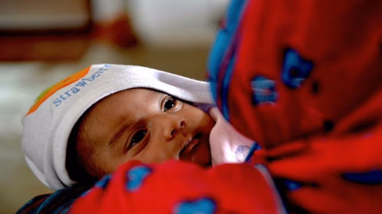 ব্রেস্ট ফিডিংয়ের সময়ে যে যে বিষয় খেয়াল রাখা উচিত ব্রেস্ট ফিডিংয়ের সময়ে যে যে বিষয় খেয়াল রাখা উচিত