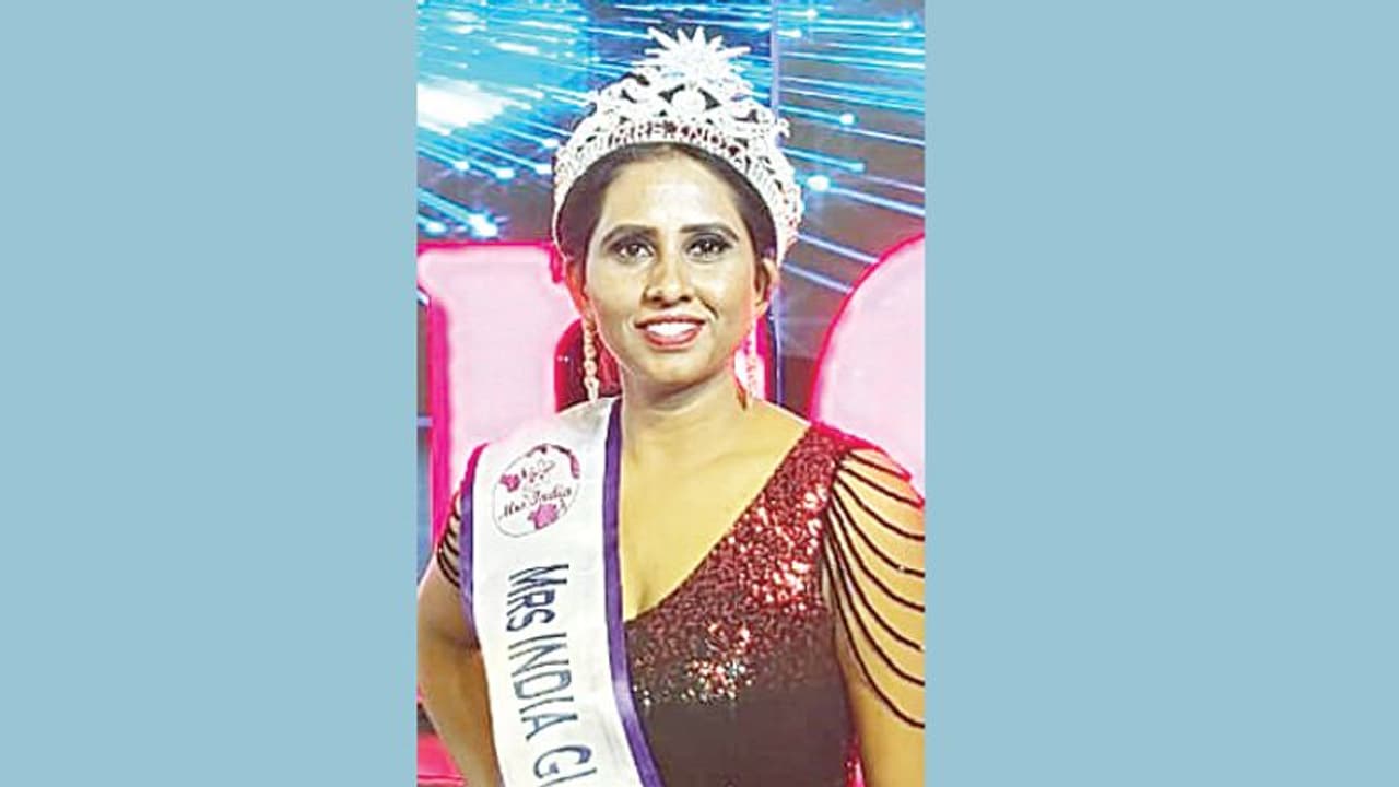 ಹುಬ್ಬಳ್ಳಿಯ ನಂದಿನಿ ಮಿಸಸ್‌ ಗ್ಲಾಮರಸ್‌ ದಿವಾ 2019