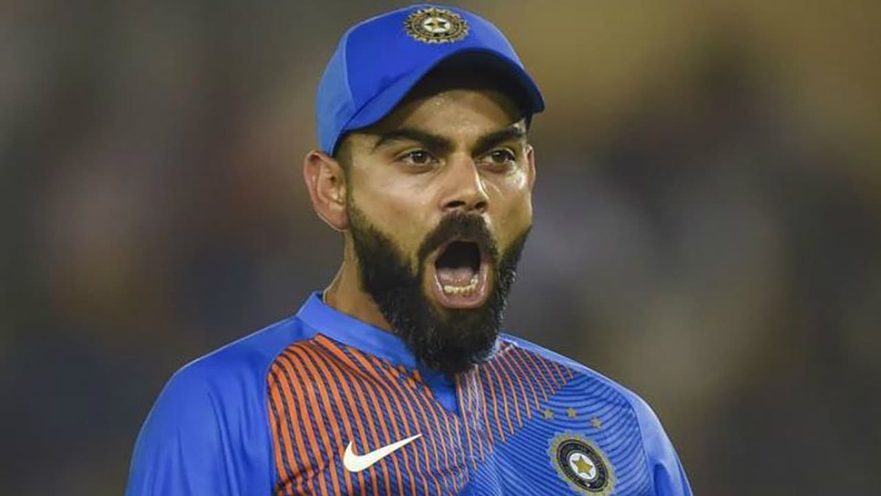 బెంగళూరు టీ20లో అనుచిత ప్రవర్తన... కోహ్లీపై రిఫరీ చర్యలు