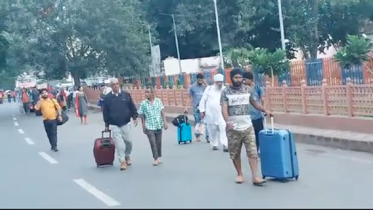 आज दिल्ली NCR में नहीं मिलेंगे ऑटो टैक्सी, इस वजह से की हड़ताल