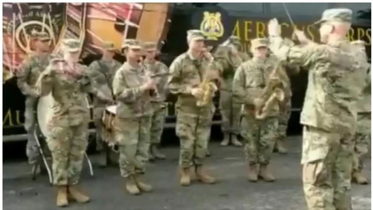 అమెరికన్ల నోట ‘జనగణమన’ గేయం... వీడియో వైరల్ అమెరికన్ల నోట ‘జనగణమన’ గేయం... వీడియో వైరల్