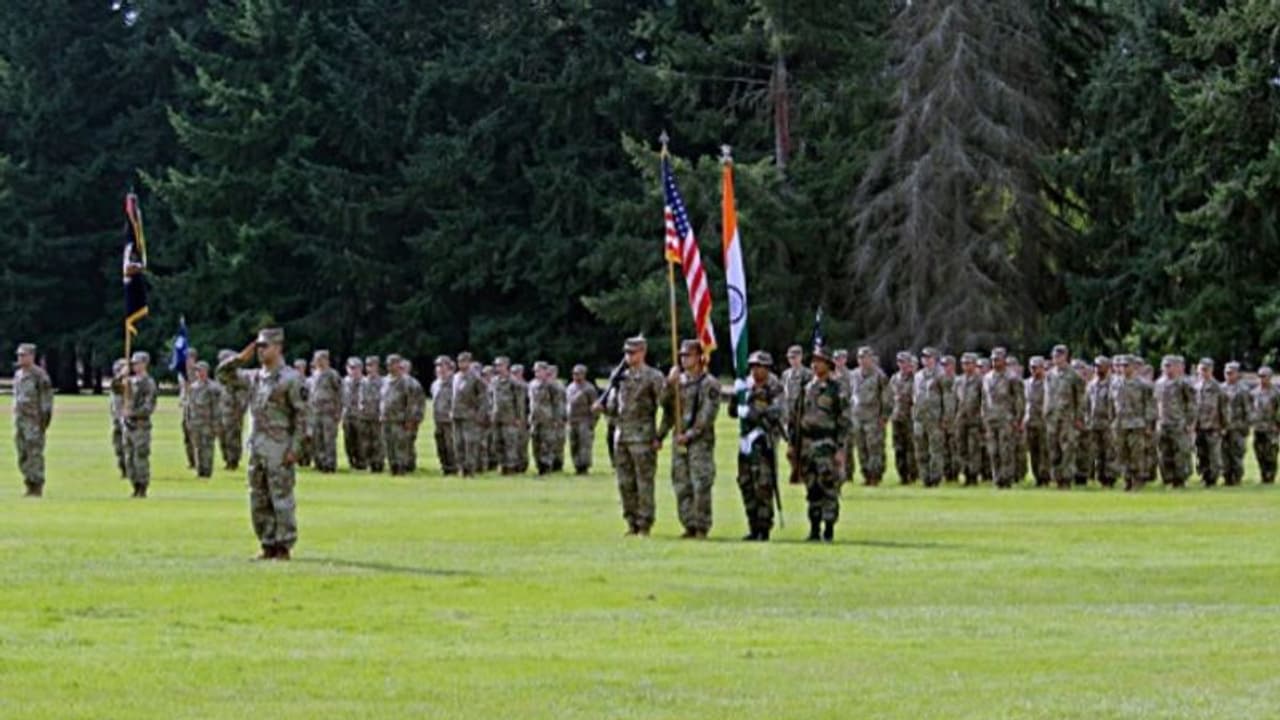 মার্কিন সেনাবাহিনীর ব্যান্ডের সুরে বেজে উঠল ভারতের জাতীয় সঙ্গীত, মুহূর্তে ভিডিও ভাইরাল নেটদুনিয়ায় মার্কিন সেনাবাহিনীর ব্যান্ডের সুরে বেজে উঠল ভারতের জাতীয় সঙ্গীত, মুহূর্তে ভিডিও ভাইরাল নেটদুনিয়ায়