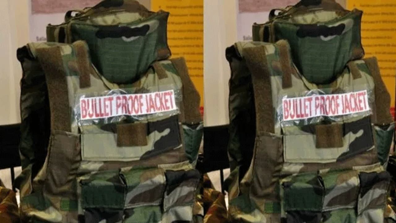 दुनिया में छाया 'मेक इन इंडिया' का जलवा, भारत की बुलेटप्रूफ जैकेट की 100 देशों में डिमांड दुनिया में छाया 'मेक इन इंडिया' का जलवा, भारत की बुलेटप्रूफ जैकेट की 100 देशों में डिमांड