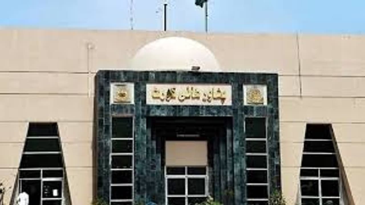 पाकिस्तान में 10 हिन्दू पुजारियों को मिली जमानत, सिख धर्मगुरुओं पर आपत्तिजनक टिप्पणी का आरोप पाकिस्तान में 10 हिन्दू पुजारियों को मिली जमानत, सिख धर्मगुरुओं पर आपत्तिजनक टिप्पणी का आरोप