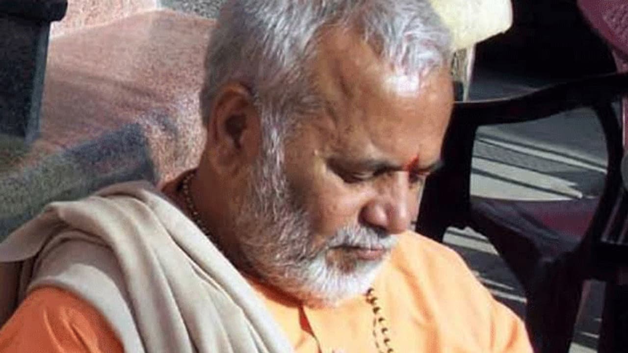 ചിന്മയാനന്ദിനെതിരെ പരാതി നൽകിയ പെൺകുട്ടിക്കെതിരെ കേസ്: സുഹൃത്തുക്കൾ അറസ്റ്റിൽ