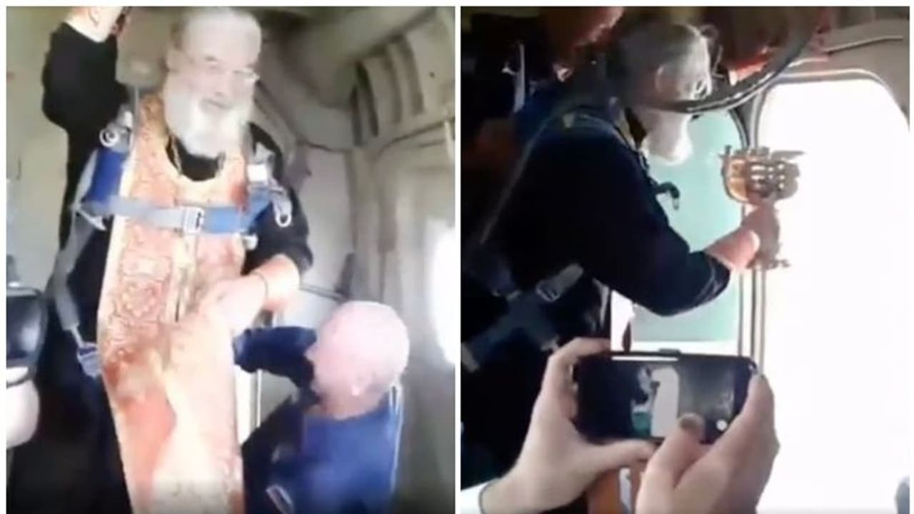 നാട്ടുകാരെ നന്നാക്കാൻ വിമാനത്തിൽക്കയറി പട്ടണത്തെ വെഞ്ചെരിച്ച് അച്ചന്മാർ നാട്ടുകാരെ നന്നാക്കാൻ വിമാനത്തിൽക്കയറി പട്ടണത്തെ വെഞ്ചെരിച്ച് അച്ചന്മാർ