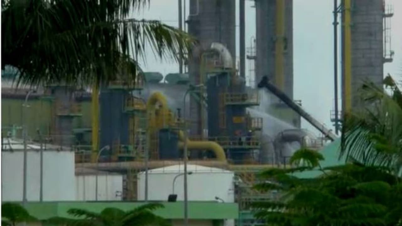 বিশাখাপত্তনমে গ্যাস দুর্ঘটনা, বন্ধ কারখানাকে ঘিরে আতঙ্ক হলদিয়াতেও