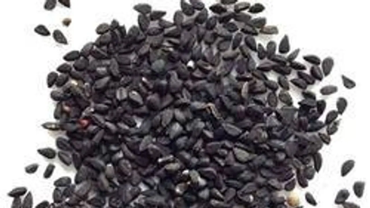 பல்லாணடு நலமுடன் வாழ "கருஞ்சீரகம்"...! எப்படி பயன்படுத்த வேண்டும் தெரியுமா..? பல்லாணடு நலமுடன் வாழ "கருஞ்சீரகம்"...! எப்படி பயன்படுத்த வேண்டும் தெரியுமா..?