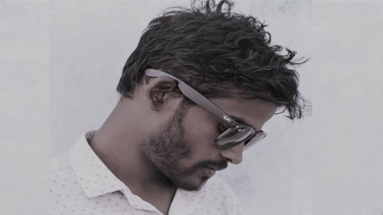 తెలుగు కవిత: పార్టి జెండాలు కండువాలు