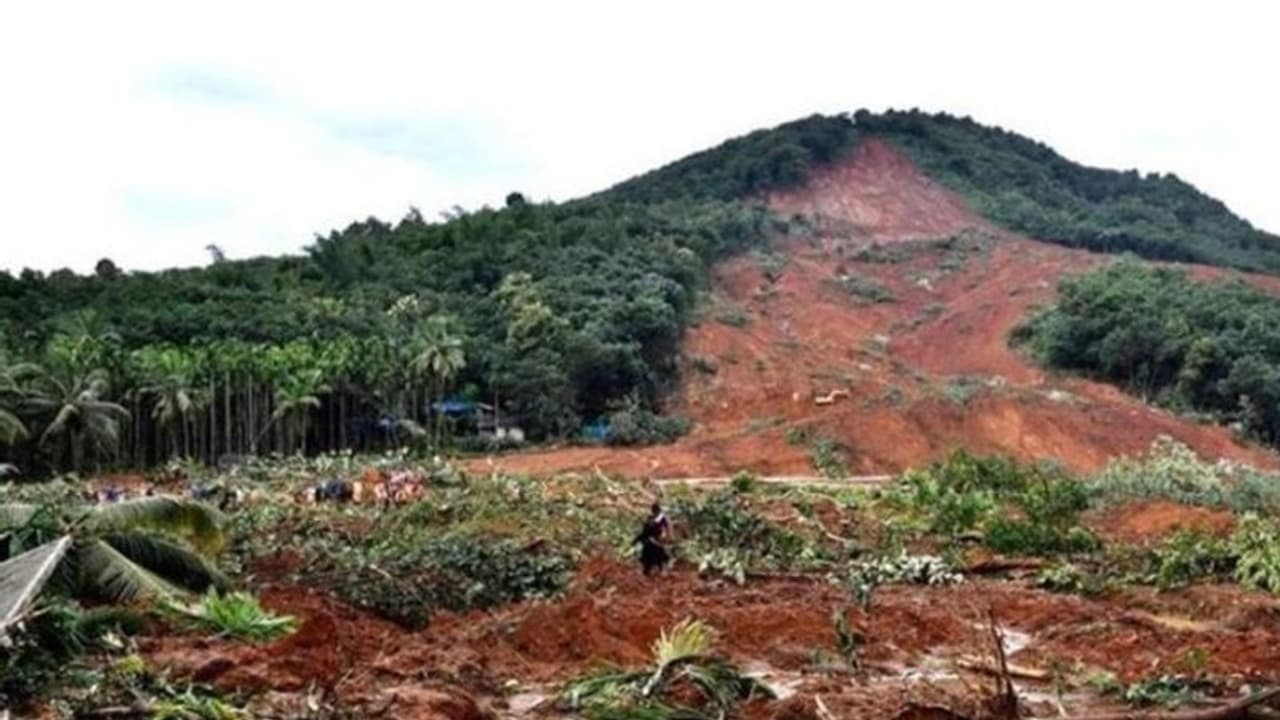 പ്രളയക്കെടുതി; കേന്ദ്രത്തോട് 2101.9 കോടിയുടെ പാക്കേജ് ആവശ്യപ്പെട്ട് കേരളം പ്രളയക്കെടുതി; കേന്ദ്രത്തോട് 2101.9 കോടിയുടെ പാക്കേജ് ആവശ്യപ്പെട്ട് കേരളം