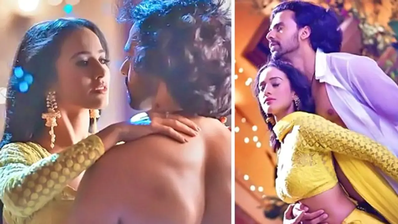 एक्ट्रेस के साथ इंटीमेट सीन में इतना खो गया एक्टर की खा बैठा चोट, फिर ऐसे शूट करना पड़ा सीन एक्ट्रेस के साथ इंटीमेट सीन में इतना खो गया एक्टर की खा बैठा चोट, फिर ऐसे शूट करना पड़ा सीन