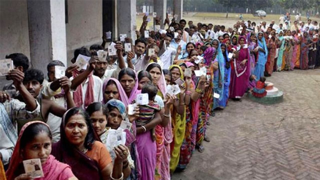 यूपी की इन 11 सीटों पर 21 अक्टूबर को होंगे उपचुनाव, 24 को आएगा नतीजा यूपी की इन 11 सीटों पर 21 अक्टूबर को होंगे उपचुनाव, 24 को आएगा नतीजा