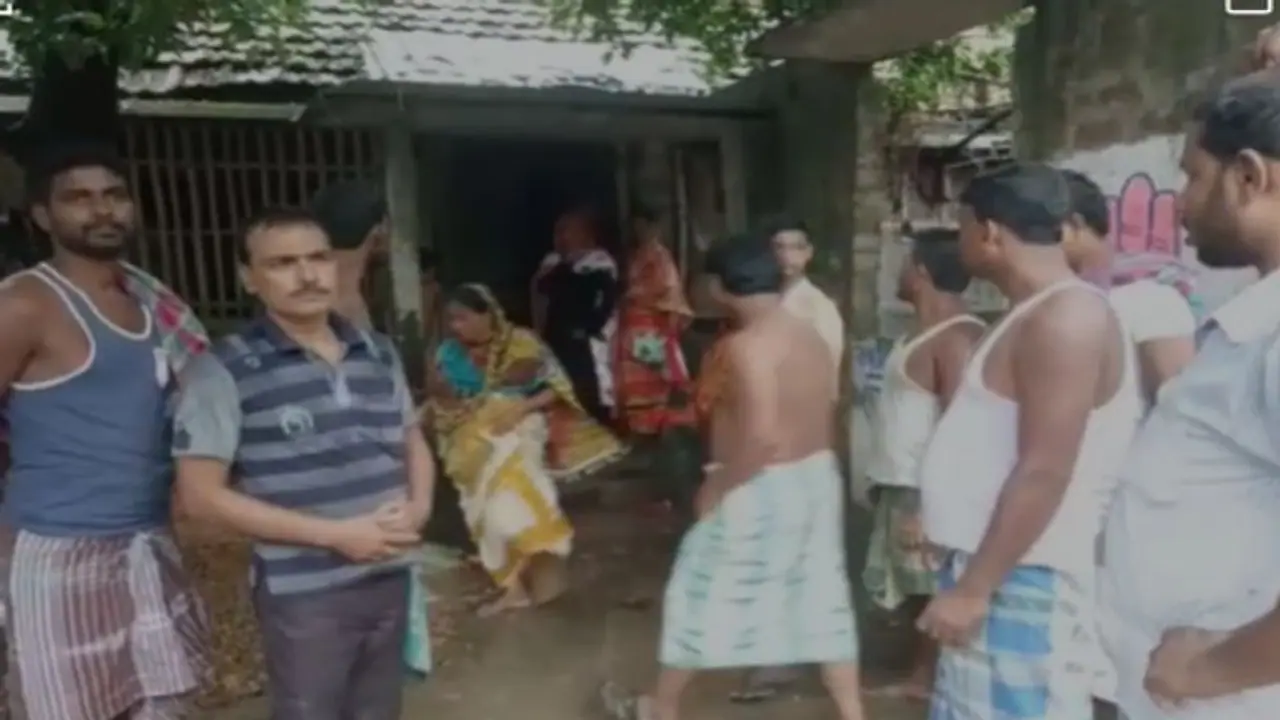 ফের এনআরসি আতঙ্কে মৃত্য়ু, থমথমে বসিরহাটের মাটিয়া ফের এনআরসি আতঙ্কে মৃত্য়ু, থমথমে বসিরহাটের মাটিয়া