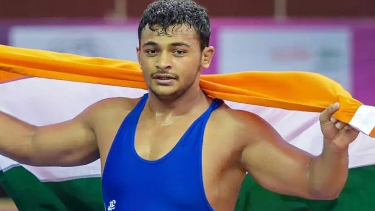 अब स्विट्जरलैंड के स्टेफन रेचमुथ से भिड़ेंगे दीपक पूनिया, टोक्यो ओलंपिक के लिए किया क्वालीफाई अब स्विट्जरलैंड के स्टेफन रेचमुथ से भिड़ेंगे दीपक पूनिया, टोक्यो ओलंपिक के लिए किया क्वालीफाई