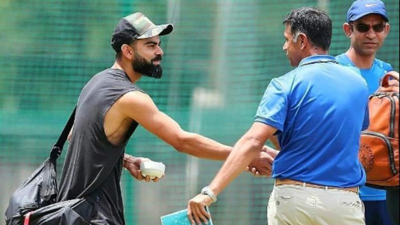 ആശാനെ തോല്പിക്കാന് ശിഷ്യന്; തകര്പ്പന് റെക്കോര്ഡില് ദ്രാവിഡിനെ മറികടക്കാനൊരുങ്ങി കോലി ആശാനെ തോല്പിക്കാന് ശിഷ്യന്; തകര്പ്പന് റെക്കോര്ഡില് ദ്രാവിഡിനെ മറികടക്കാനൊരുങ്ങി കോലി