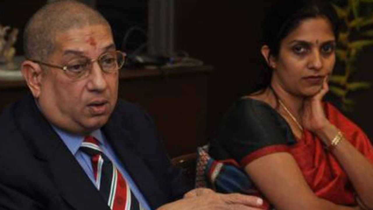 అరుదైన ఘనత... టీఎన్సీఏ అధ్యక్షపీఠం శ్రీనివాసన్ కూతురుదే అరుదైన ఘనత... టీఎన్సీఏ అధ్యక్షపీఠం శ్రీనివాసన్ కూతురుదే