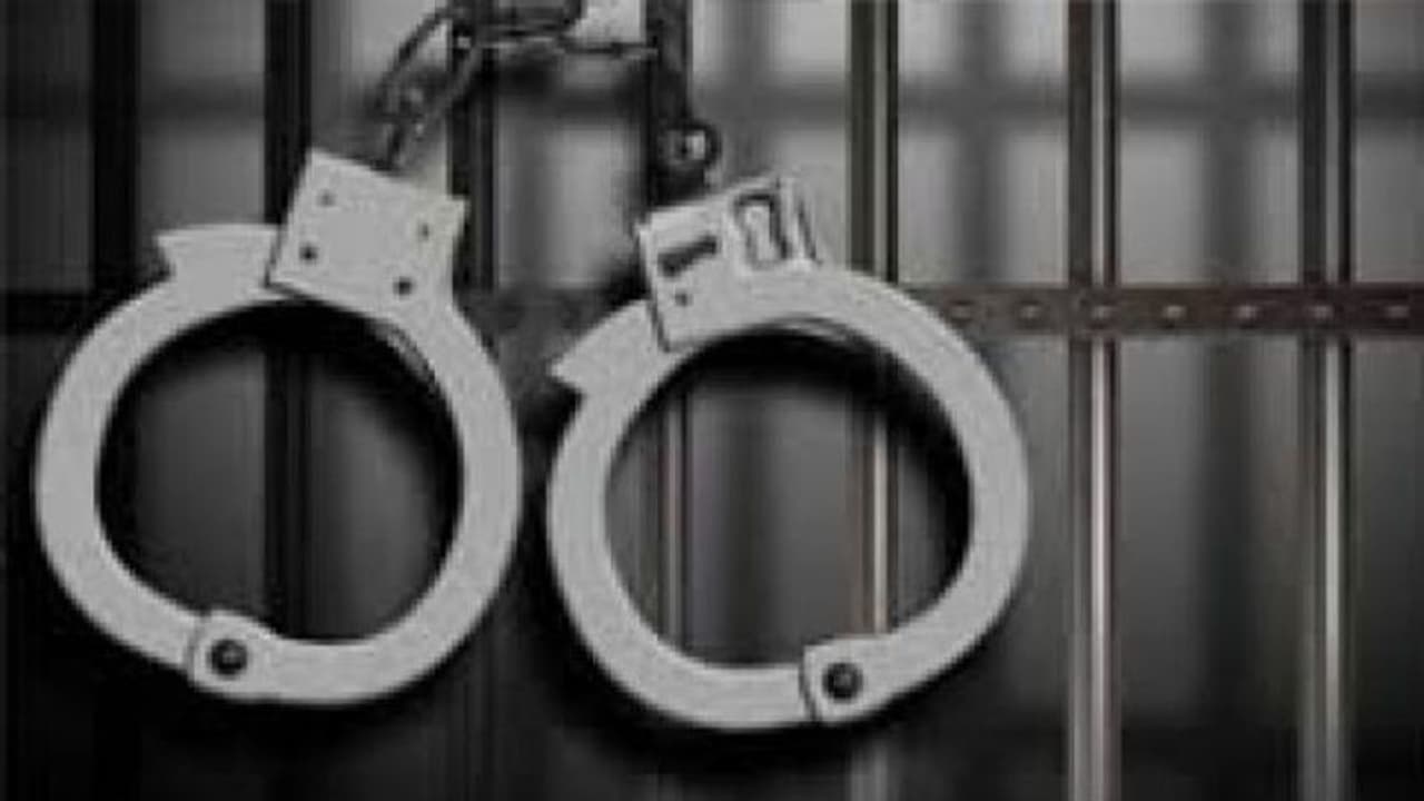 फर्जी डॉक्यूमेंट के दम पर पाई नौकरी, सरकार ने किया ये हाल