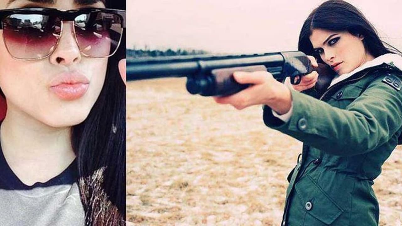 ആദ്യം ചിരി, പിന്നെ വെടി : മെക്സിക്കൻ ലഹരിമാഫിയ വളർത്തുന്ന പെൺകൊലയാളിസംഘം ആദ്യം ചിരി, പിന്നെ വെടി : മെക്സിക്കൻ ലഹരിമാഫിയ വളർത്തുന്ന പെൺകൊലയാളിസംഘം