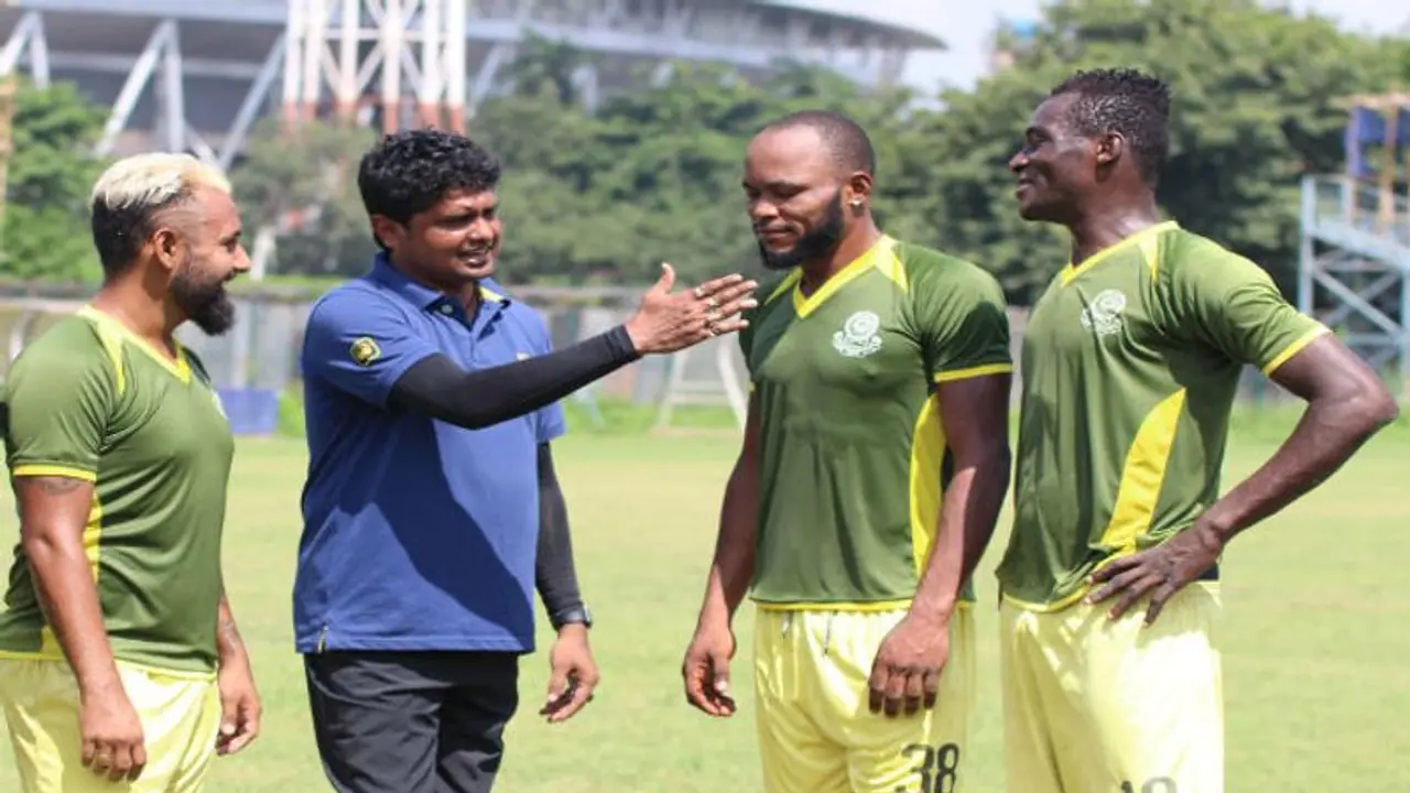 লিগ জয়ের স্বপ্ন বজায় রাখতে সোমবার মাঠে নামছে মহমেডান ও পিয়ারলেস লিগ জয়ের স্বপ্ন বজায় রাখতে সোমবার মাঠে নামছে মহমেডান ও পিয়ারলেস