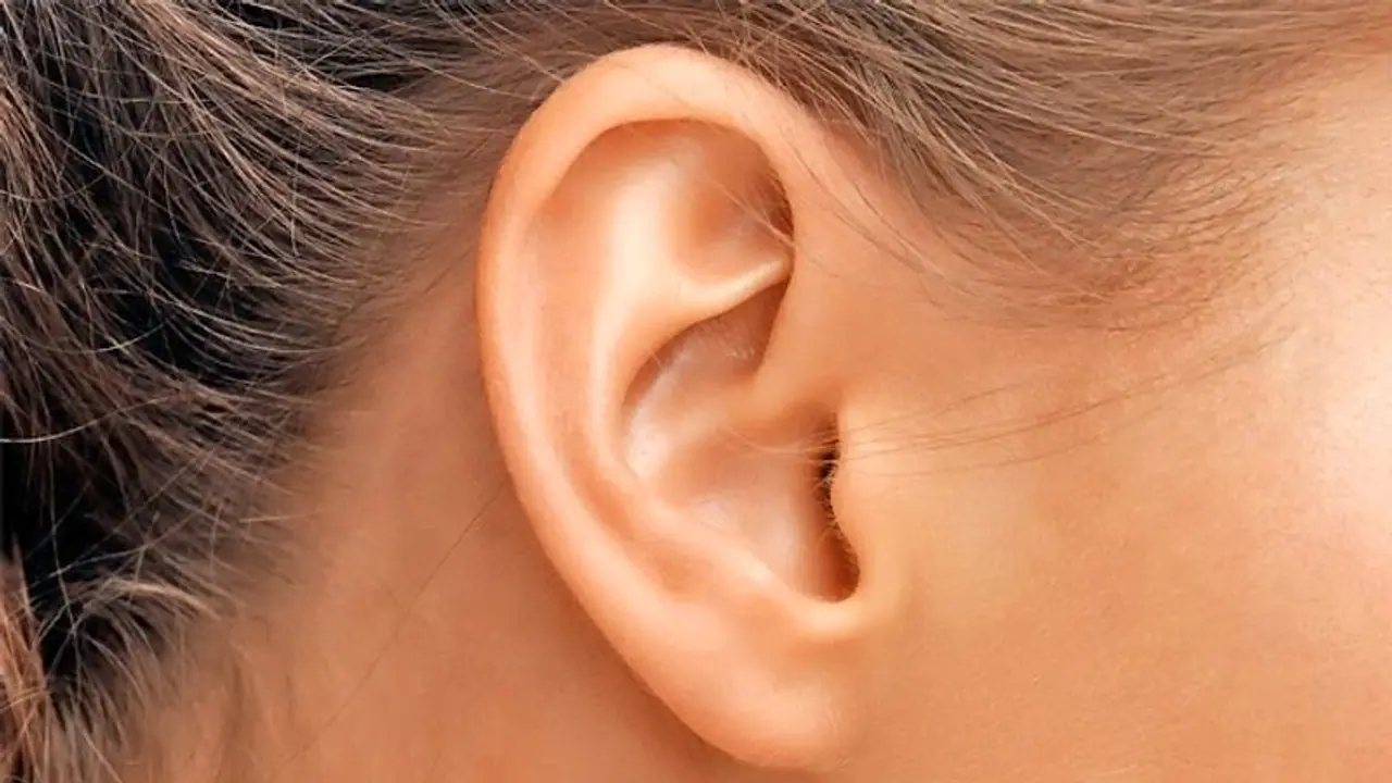 जानें धर्म ग्रंथों के अनुसार हमारा कौन सा कान पवित्र माना गया है और क्यों जानें धर्म ग्रंथों के अनुसार हमारा कौन सा कान पवित्र माना गया है और क्यों