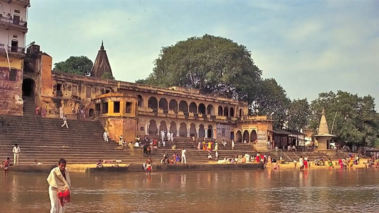 एक राक्षस के नाम पर है इस प्रसिद्ध तीर्थ का नाम, यहां दूर दूर से अपने पितरों का श्राद्ध करने आते हैं लोग एक राक्षस के नाम पर है इस प्रसिद्ध तीर्थ का नाम, यहां दूर दूर से अपने पितरों का श्राद्ध करने आते हैं लोग