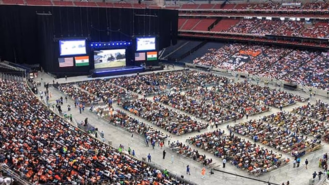 Howdy Modi Live : ट्रम्प ने कहा, 'ह्यूस्टन में अपने दोस्त के साथ रहूंगा, टेक्सास में एक महान दिन' Howdy Modi Live : ट्रम्प ने कहा, 'ह्यूस्टन में अपने दोस्त के साथ रहूंगा, टेक्सास में एक महान दिन'