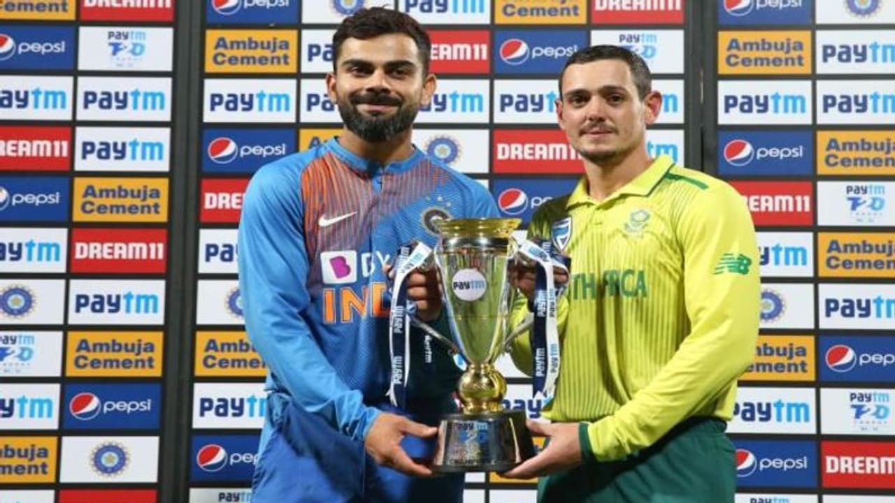 বেঙ্গালুরুতে হার টিম ইন্ডিয়ার, টি২০ সিরিজ ভাগ করেও বিরাট বললেন পরীক্ষা চলবে বেঙ্গালুরুতে হার টিম ইন্ডিয়ার, টি২০ সিরিজ ভাগ করেও বিরাট বললেন পরীক্ষা চলবে