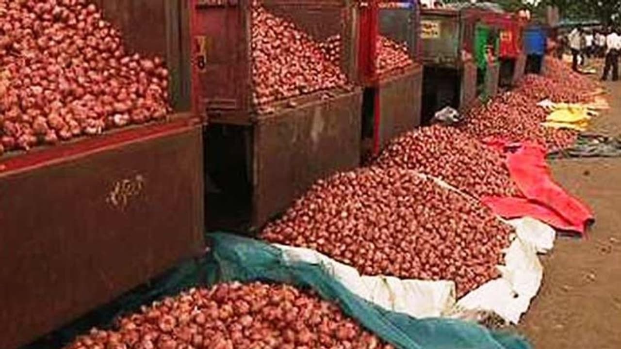 ಅಲ್ಲಿ 8 ಲಕ್ಷ ರೂ. ಮೌಲ್ಯದ ಈರುಳ್ಳಿ ಕಳ್ಳತನ: ಇಲ್ಲಿ ಬೆಲೆ ಏರಿಕೆಗೆ ಆಮಂತ್ರಣ!