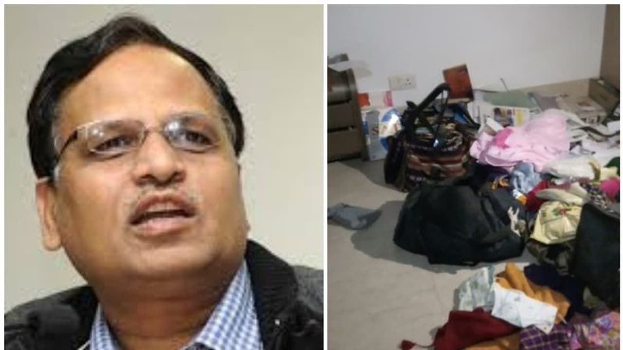 ദില്ലി ആരോഗ്യമന്ത്രിയുടെ വീട്ടില് മോഷണം; കള്ളന്മാര്ക്ക് പൊലീസിനെ ഭയമില്ലെന്ന് മന്ത്രി ദില്ലി ആരോഗ്യമന്ത്രിയുടെ വീട്ടില് മോഷണം; കള്ളന്മാര്ക്ക് പൊലീസിനെ ഭയമില്ലെന്ന് മന്ത്രി