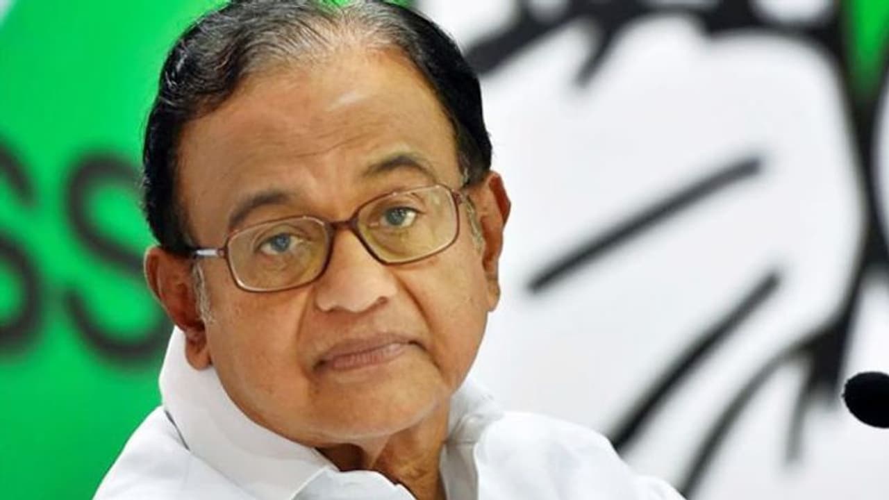 ह्यूस्टन में मोदी के 'भारत में सब अच्छा है' पर चिदंबरम का तंज, कहा "बेरोजगारी होने और विपक्षी नेताओं को जेल में डालने के अलावा सब अच्छा है"