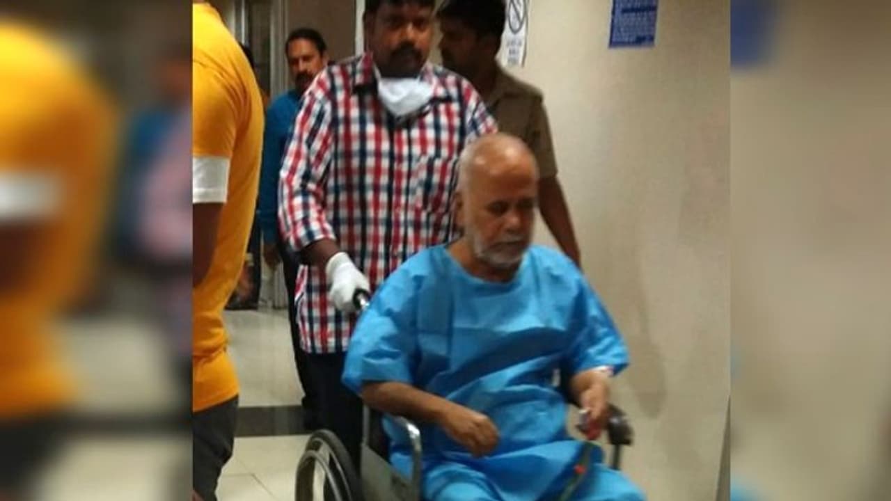 3 दिन से जेल में बंद चिन्मयानंद की बिगड़ी तबीयत, लखनऊ PGI में भर्ती 3 दिन से जेल में बंद चिन्मयानंद की बिगड़ी तबीयत, लखनऊ PGI में भर्ती