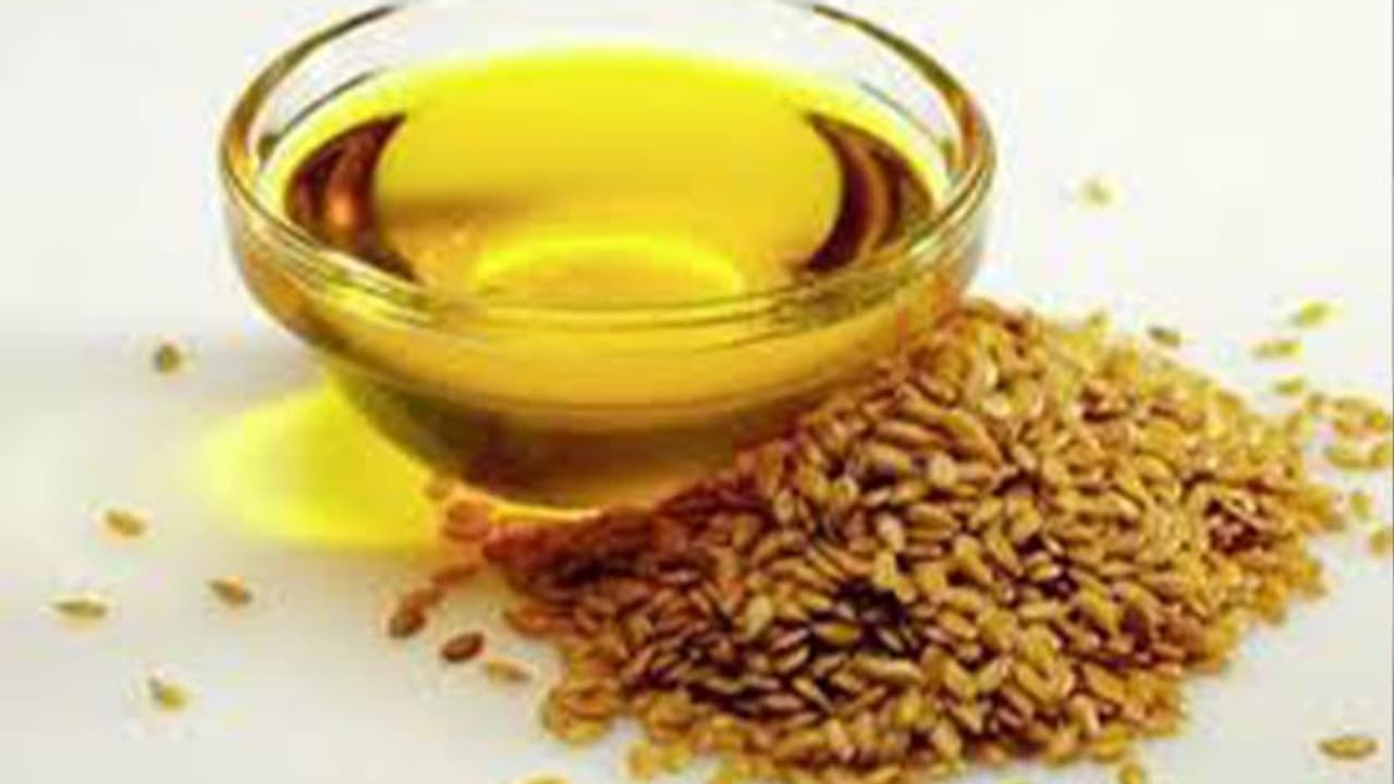 কেন্দ্রীয় সরকারের হস্তক্ষেপে ২০২১ সালের অক্টোবর থেকে রান্নার তেলের দামের গ্রাফ নিম্নমুখী, দাবি মন্ত্রনালয়ের কেন্দ্রীয় সরকারের হস্তক্ষেপে ২০২১ সালের অক্টোবর থেকে রান্নার তেলের দামের গ্রাফ নিম্নমুখী, দাবি মন্ত্রনালয়ের