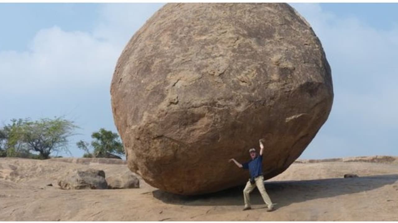 மாமல்லபுரம் வரும் மோடி ஜின்பிங்... சிற்பங்களைப் பார்த்து அதிசயத்த சீன அதிகாரிகள்... வெண்ணெய் உருண்டை பாறையைப் பார்த்து வியப்பு! மாமல்லபுரம் வரும் மோடி ஜின்பிங்... சிற்பங்களைப் பார்த்து அதிசயத்த சீன அதிகாரிகள்... வெண்ணெய் உருண்டை பாறையைப் பார்த்து வியப்பு!