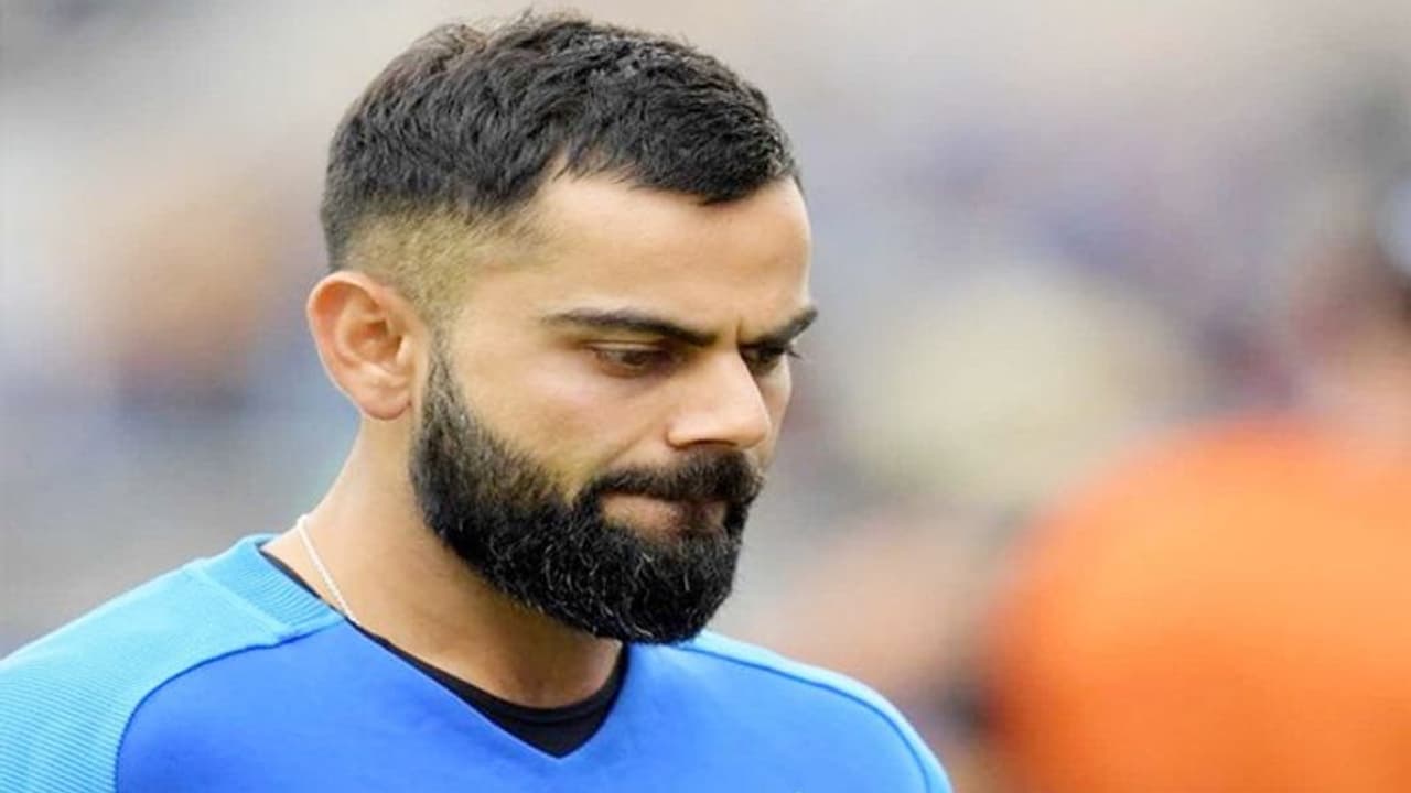 तीसरे टी 20 मैच में विराट ने की मैदान पर ऐसी हरकत, ICC ने दी कड़ी सजा तीसरे टी 20 मैच में विराट ने की मैदान पर ऐसी हरकत, ICC ने दी कड़ी सजा