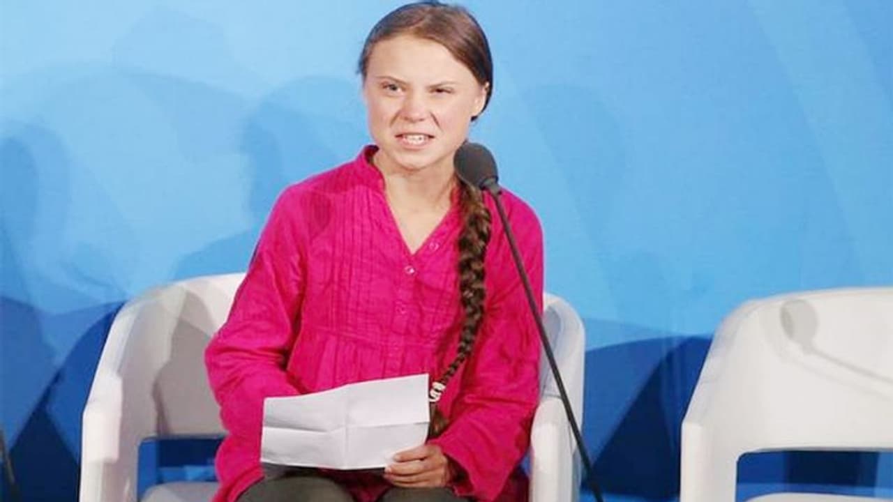 दुनिया के बड़े नेताओं के सामने बोलते बोलते रो पड़ी 16 साल की लड़की, कहा 'आपकी हिम्मत कैसे हुई' दुनिया के बड़े नेताओं के सामने बोलते बोलते रो पड़ी 16 साल की लड़की, कहा 'आपकी हिम्मत कैसे हुई'