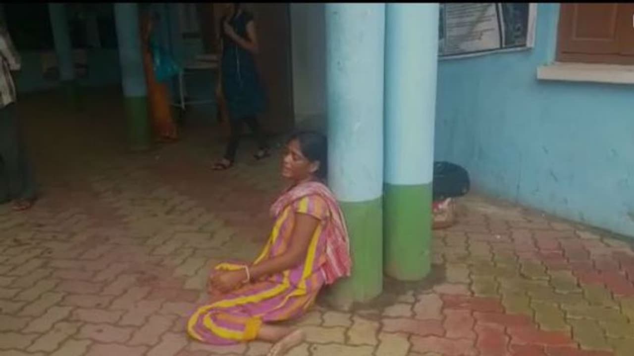 এনআরসি আতঙ্কে জোড়া মৃত্যু জলপাইগুড়িতে, মুখ্যমন্ত্রীর আশ্বাসেও কাটছে না ভয় এনআরসি আতঙ্কে জোড়া মৃত্যু জলপাইগুড়িতে, মুখ্যমন্ত্রীর আশ্বাসেও কাটছে না ভয়