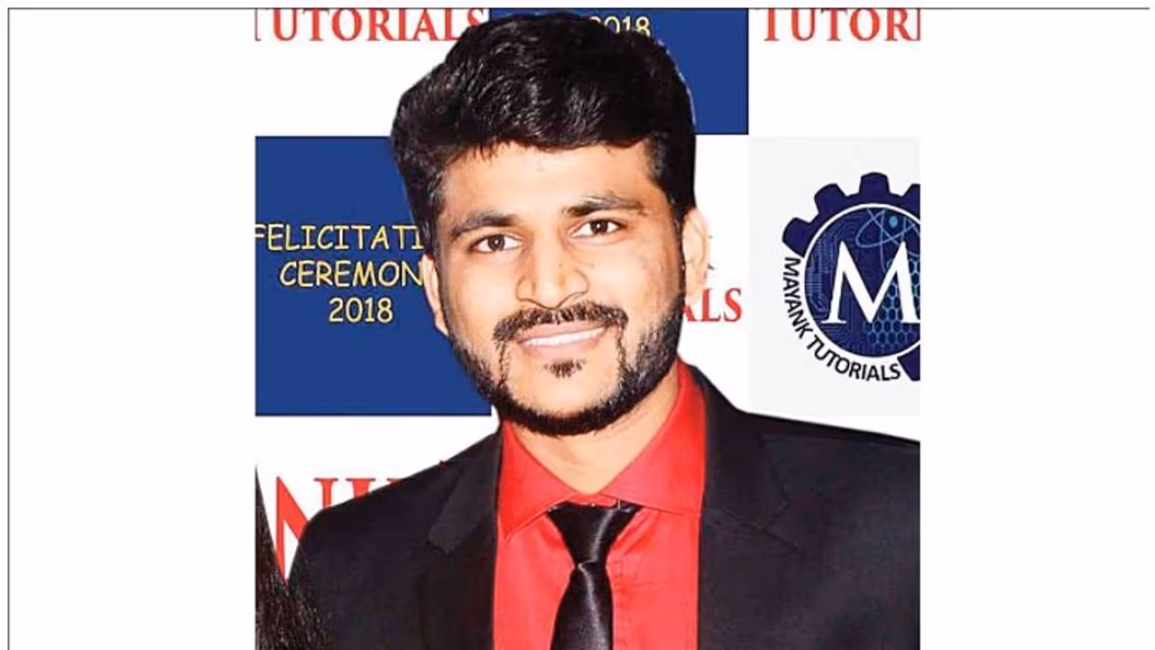 ജോലിയില് നിന്നും പിരിച്ചുവിട്ടു; കോച്ചിംഗ് സ്ഥാപന ഉടമയെ ജീവനക്കാരന് കുത്തിക്കൊലപ്പെടുത്തി ജോലിയില് നിന്നും പിരിച്ചുവിട്ടു; കോച്ചിംഗ് സ്ഥാപന ഉടമയെ ജീവനക്കാരന് കുത്തിക്കൊലപ്പെടുത്തി