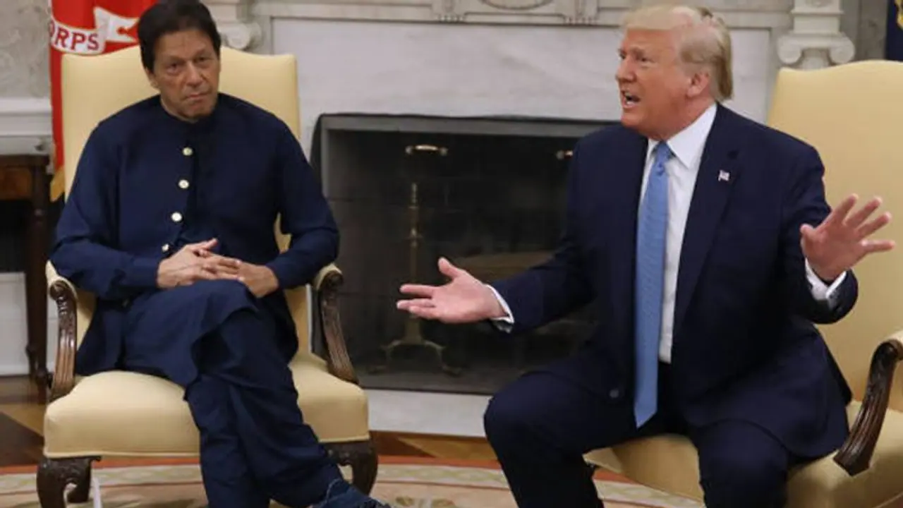 ಟ್ರಂಪ್ ಇಮ್ರಾನ್ ಫೋನ್ ಮಾತು: ಕಾಶ್ಮೀರ ಕತೆ ಏನಾಯ್ತು? ಟ್ರಂಪ್ ಇಮ್ರಾನ್ ಫೋನ್ ಮಾತು: ಕಾಶ್ಮೀರ ಕತೆ ಏನಾಯ್ತು?