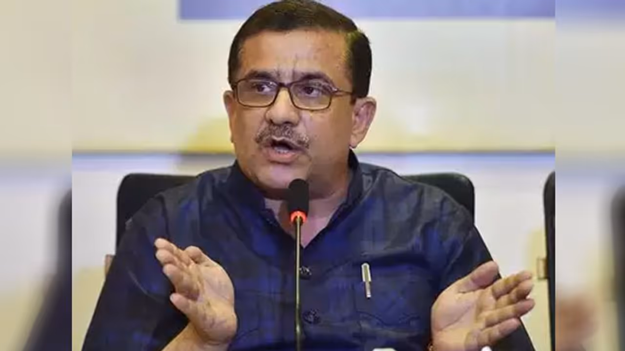 ಶಿಯಾ ವಕ್ಫ್ ಮಂಡಳಿ ರಿಜ್ವಿ ಶಿರಚ್ಚೇದನಕ್ಕೆ 11 ಲಕ್ಷ ರೂ ಬಹುಮಾನ ಘೋಷಿಸಿದ ವಕೀಲ ವಿರುದ್ಧ FIR!