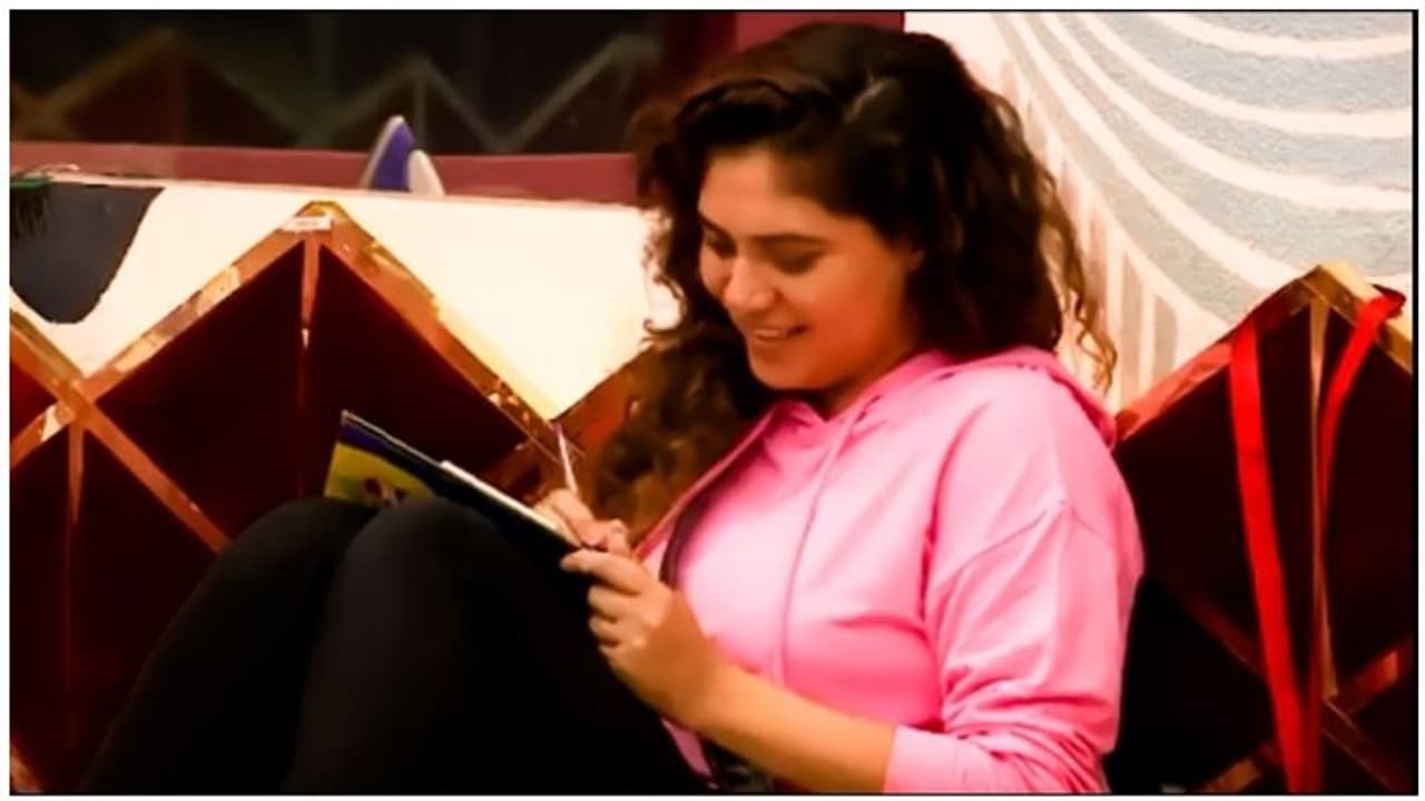 தர்ஷனுக்குக் காதல் கடிதம் எழுதிவிட்டுக் கிழித்துப்போட்ட ஷெரின்...வீடியோ... தர்ஷனுக்குக் காதல் கடிதம் எழுதிவிட்டுக் கிழித்துப்போட்ட ஷெரின்...வீடியோ...