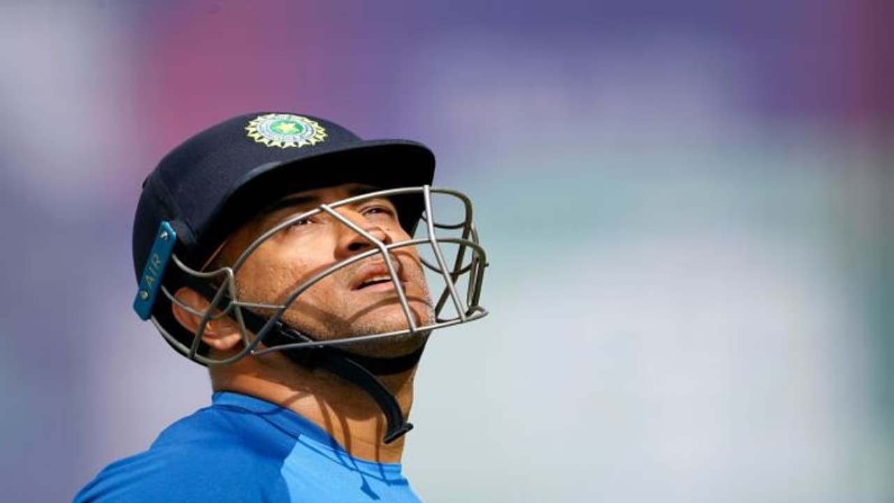 ಧೋನಿ ಅಲಭ್ಯತೆಗೆ ಕಾರಣ ಬಹಿರಂಗ; ಆತಂಕದಲ್ಲಿ ಫ್ಯಾನ್ಸ್!