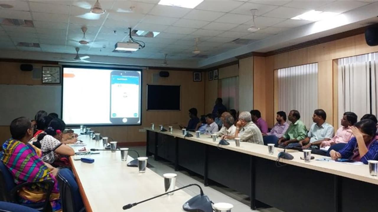 ఓటు వున్నా పరిశీలించుకోండి: జాయింట్ సీఈవో రవికిరణ్ ఓటు వున్నా పరిశీలించుకోండి: జాయింట్ సీఈవో రవికిరణ్