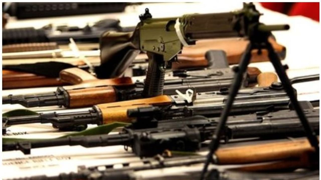 ആസ്സാമിൽ 644 തീവ്രവാദികൾ ആയുധം വച്ച് കീഴടങ്ങിയതായി പൊലീസ് റിപ്പോർട്ട് ആസ്സാമിൽ 644 തീവ്രവാദികൾ ആയുധം വച്ച് കീഴടങ്ങിയതായി പൊലീസ് റിപ്പോർട്ട്