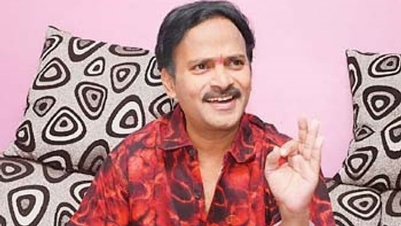 కాలు మీద కాలేసి కూర్చున్నానని.. ఆ స్టార్ హీరో.. : వేణుమాధవ్!