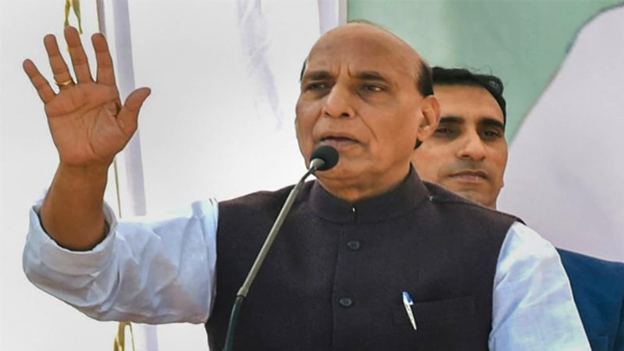 चेन्नई में राजनाथ सिंह ने किया आईसीजीएस ‘वराह’ का शुभारंभ, बताया 'वराह' नाम का महत्व चेन्नई में राजनाथ सिंह ने किया आईसीजीएस ‘वराह’ का शुभारंभ, बताया 'वराह' नाम का महत्व