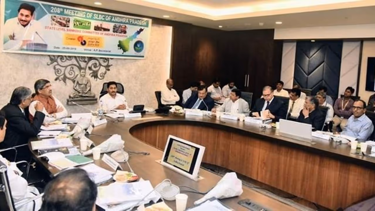 రివర్స్ టెండరింగ్, పీపీఏలపై సీఎం జగన్ ఆసక్తికర వ్యాఖ్యలు