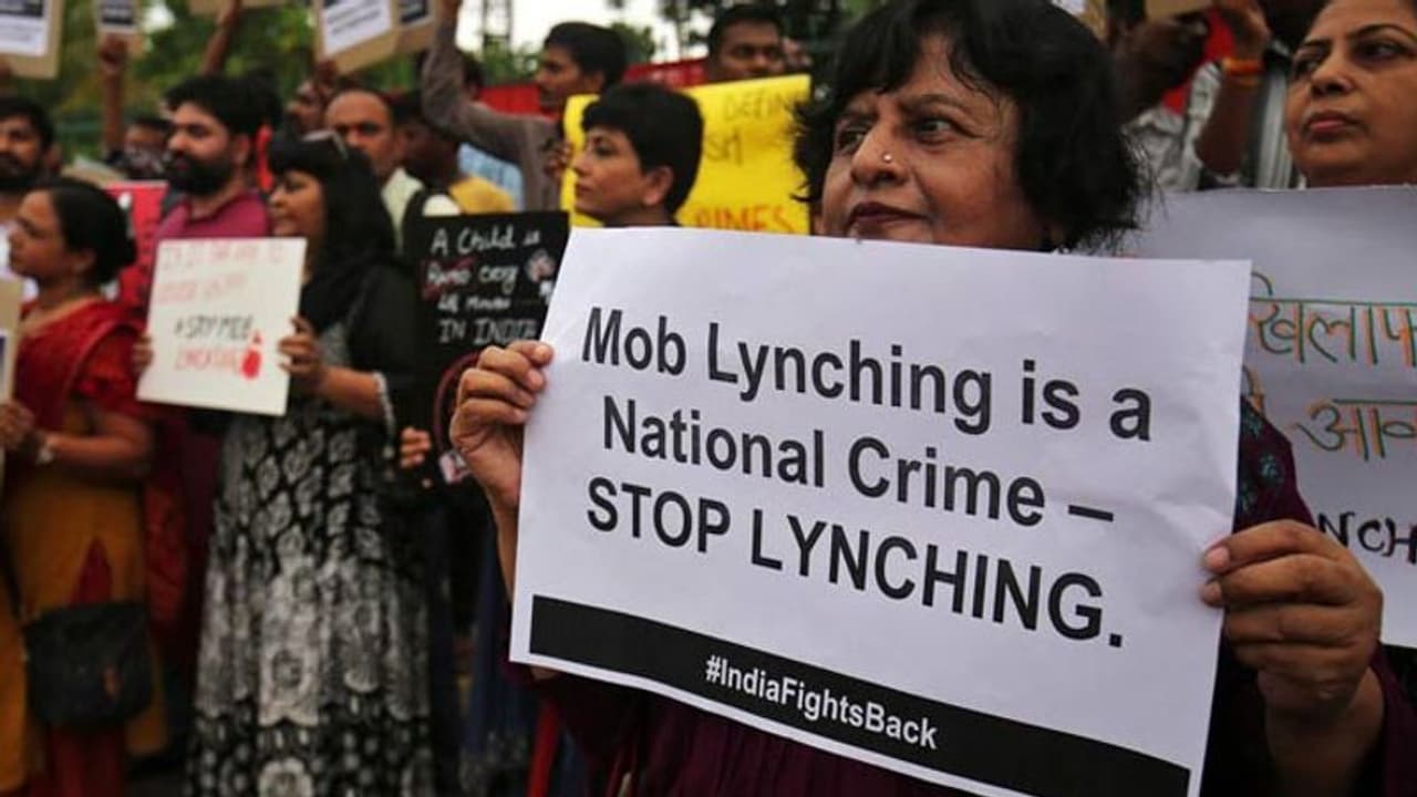 'കൊല്ലപ്പെടുന്നതിനുമുമ്പ് അദ്ദേഹത്തിന് എന്തായിരിക്കും ഞങ്ങളോട് പറയാനുണ്ടായിരുന്നത്?' 'കൊല്ലപ്പെടുന്നതിനുമുമ്പ് അദ്ദേഹത്തിന് എന്തായിരിക്കും ഞങ്ങളോട് പറയാനുണ്ടായിരുന്നത്?'